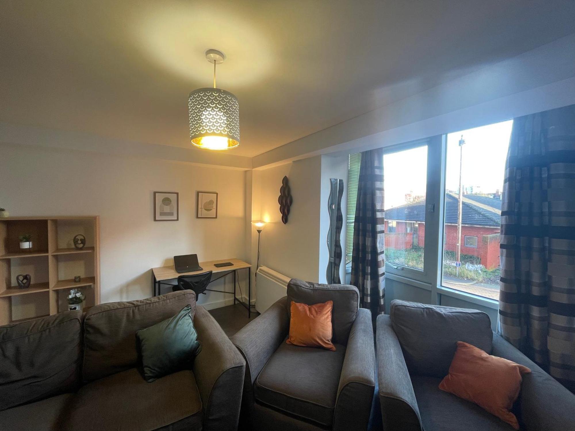 Business & Leisure City Centre 2 Bed En-Suite Apartment With Free Parking And Netflix Ковентрі Екстер'єр фото